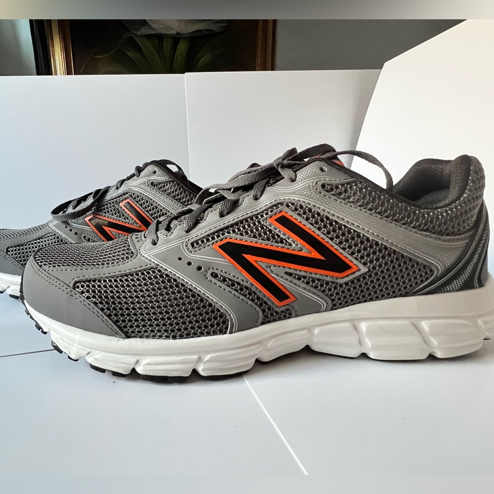 New Balance Sneaker